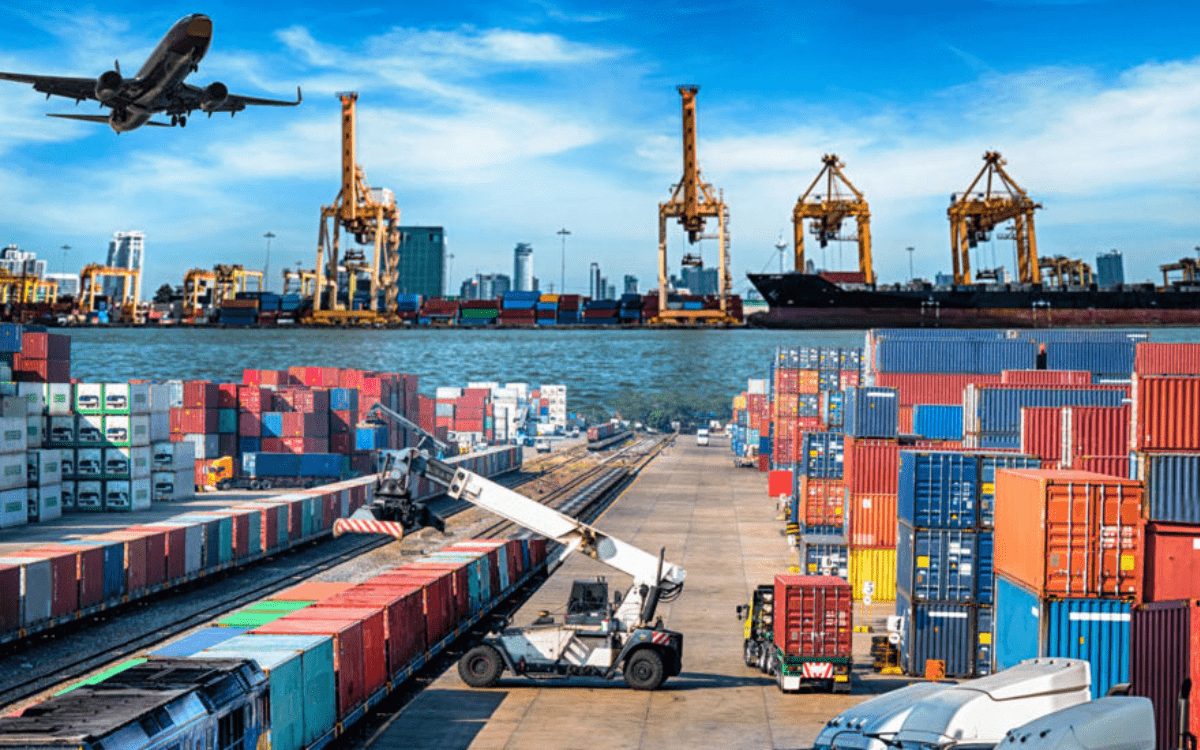 Manufacturer, Exporter, Importer, Supplier, Wholesaler, Retailer, Trader of International Packers and Movers in New Delhi, Govindpuri Ext., India.